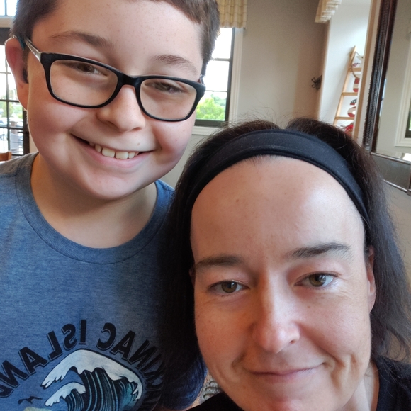 Meet your Posher, Suzanne - Picture 3 of 3